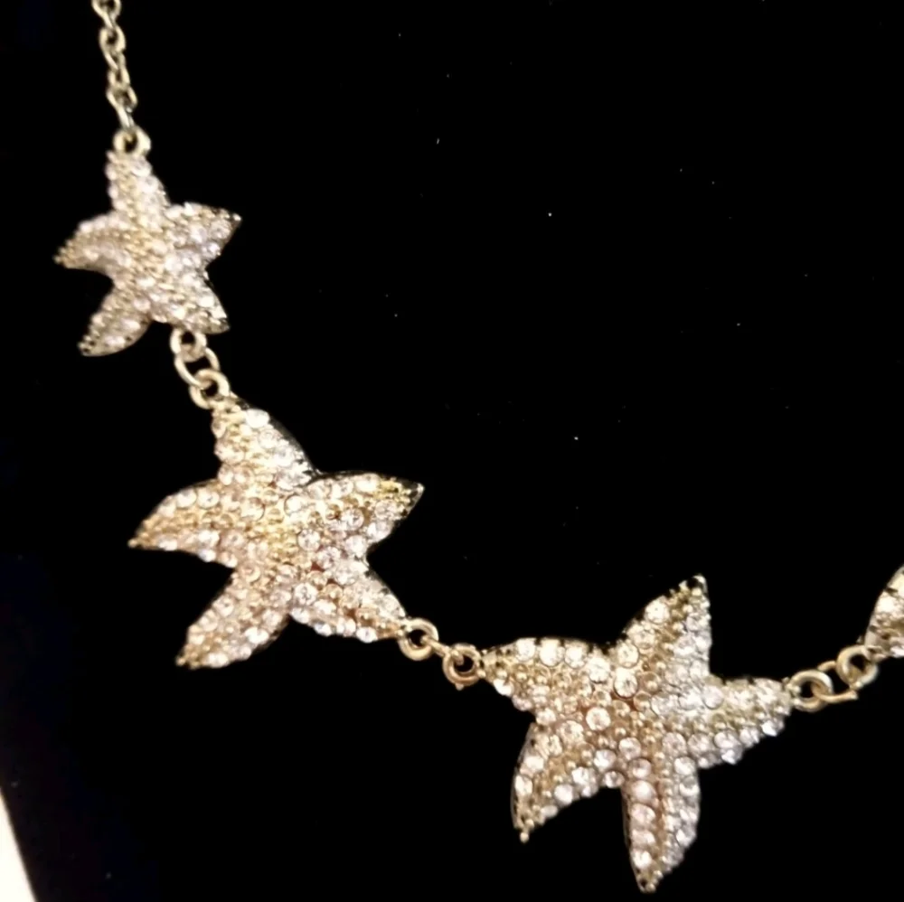 Traci Lynn"Sea Stars"Rhinestone Studded StarFish GoldTone Statement Necklace - Picture 6 of 9